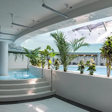 In With Pool & Terrace Lägenhet Szczecin